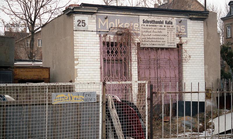 Dresden-Striesen, Wartburgstr. 25, 2.3.1996.jpg